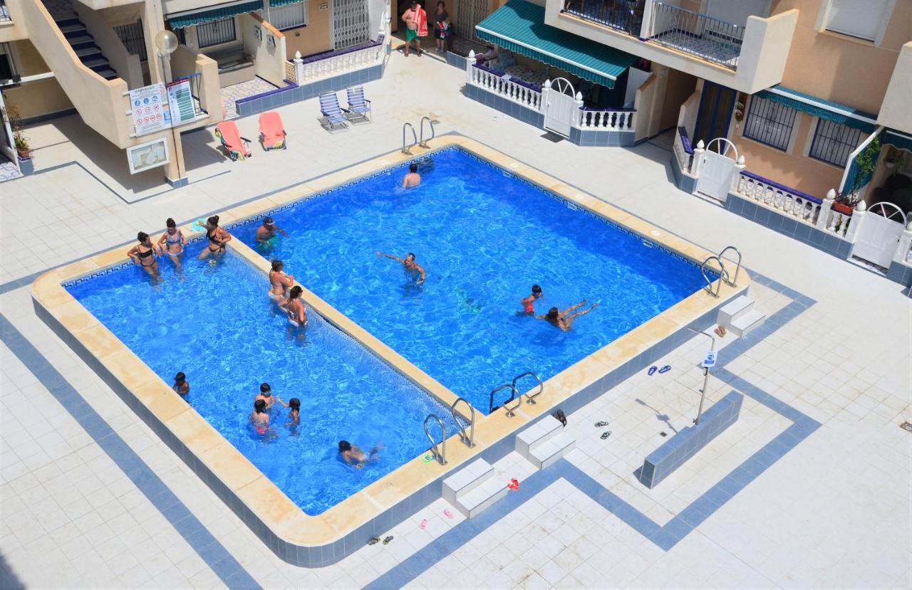 Naufragos Beach Apartment Torrevieja Kültér fotó
